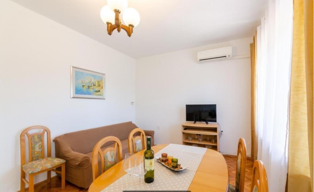 Apartments Tatjana Crikvenica Extérieur photo